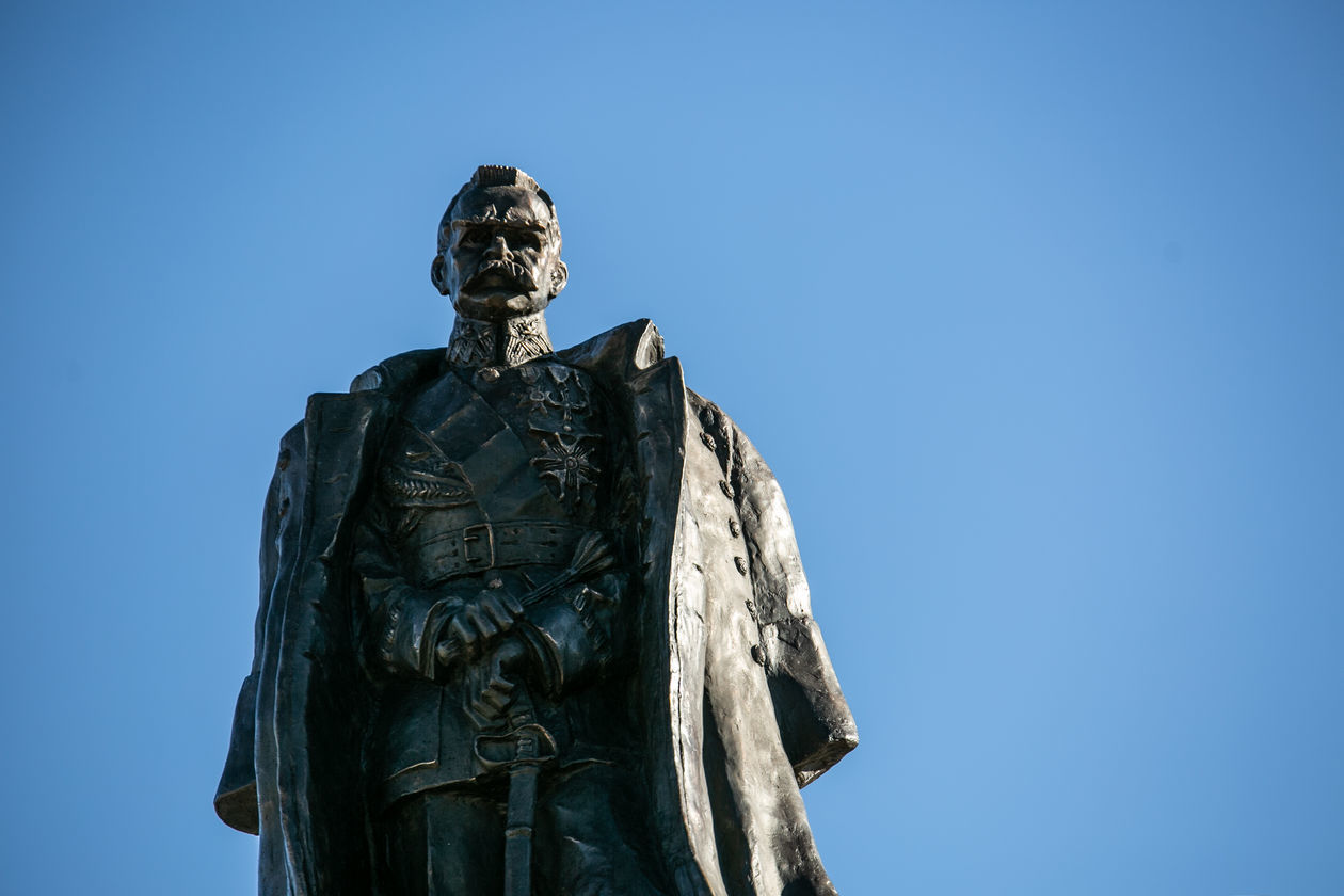  Pomnik Józefa Piłsudskiego w Zamościu. Próba odsłonięcia (zdjęcie 6) - Autor: Kazimierz Chmiel