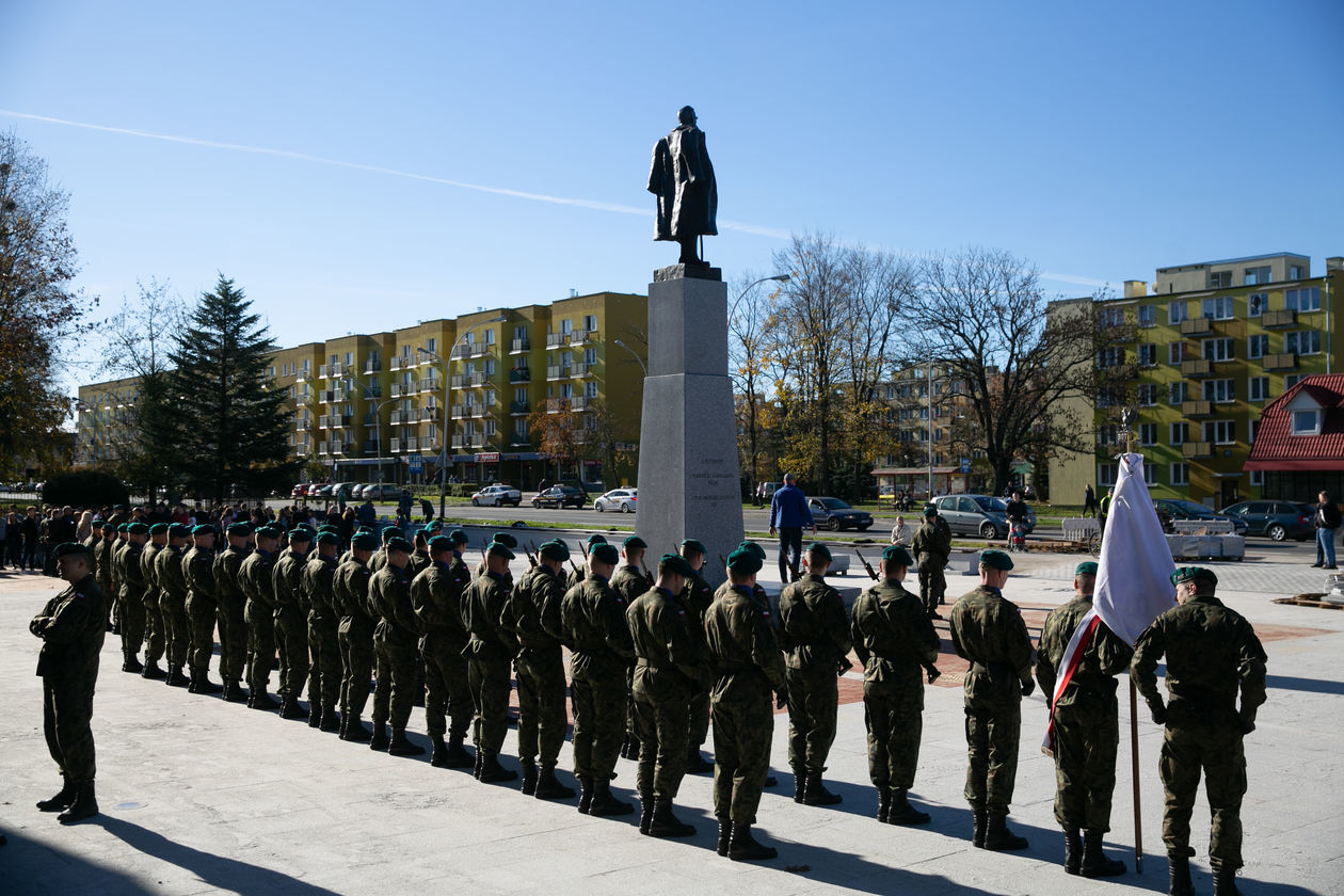  Pomnik Józefa Piłsudskiego w Zamościu. Próba odsłonięcia (zdjęcie 21) - Autor: Kazimierz Chmiel
