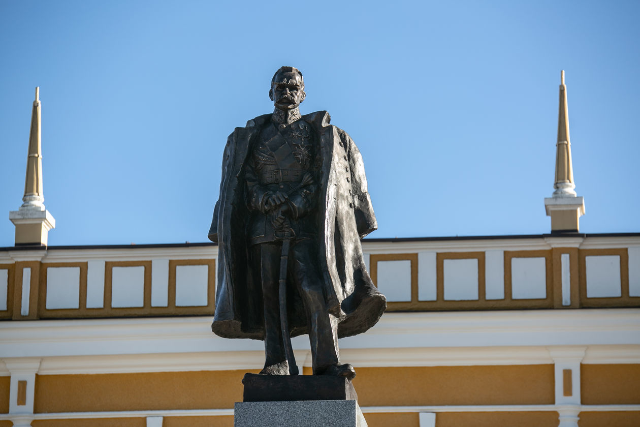  Pomnik Józefa Piłsudskiego w Zamościu. Próba odsłonięcia (zdjęcie 5) - Autor: Kazimierz Chmiel