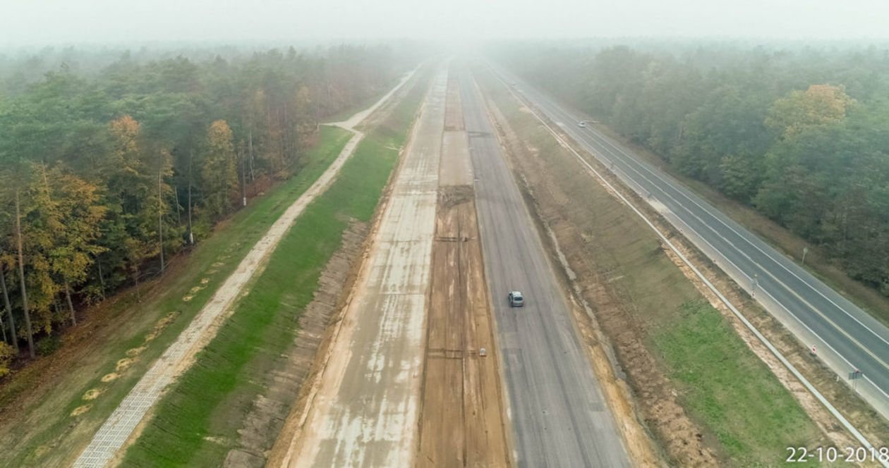  Budowa S17. Zdjęcia z października 2018 (zdjęcie 1) - Autor: GDDKiA