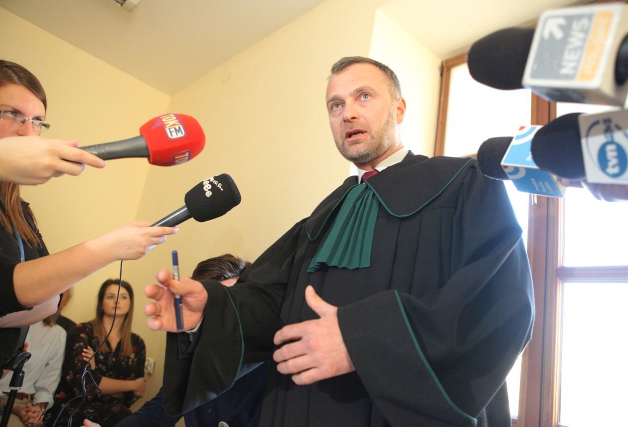  Wojewoda Przemysław Czarnek przed sądem za słowa o marszu równości  (zdjęcie 12) - Autor: Jacek Szydłowski