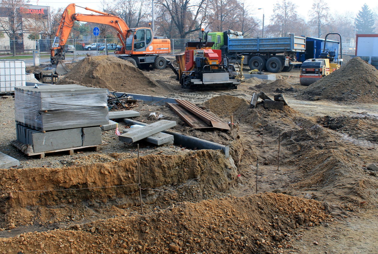  Trwa budowa nowych błoni  (zdjęcie 32) - Autor: Radosław Szczęch