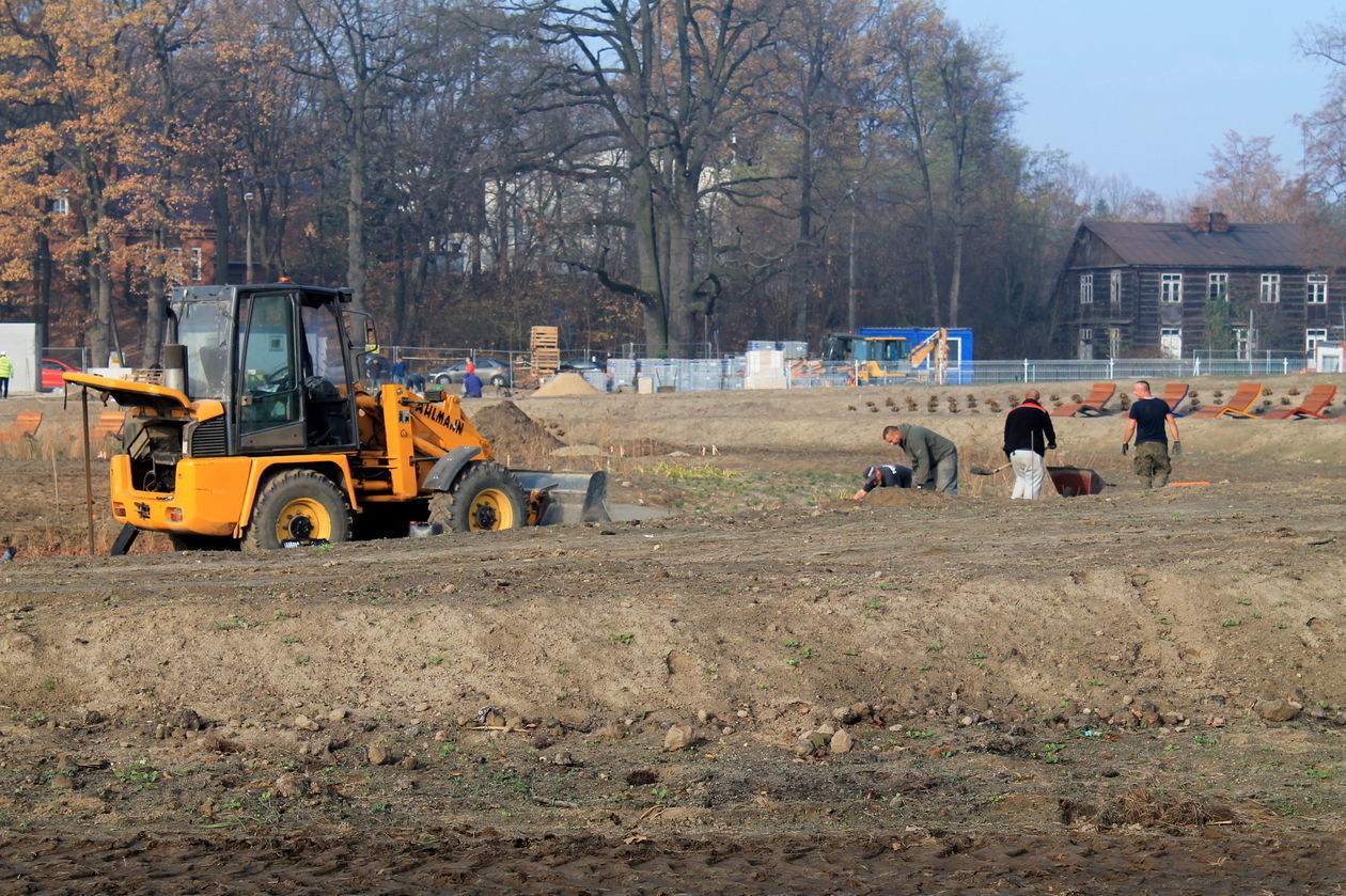  Trwa budowa nowych błoni  (zdjęcie 19) - Autor: Radosław Szczęch