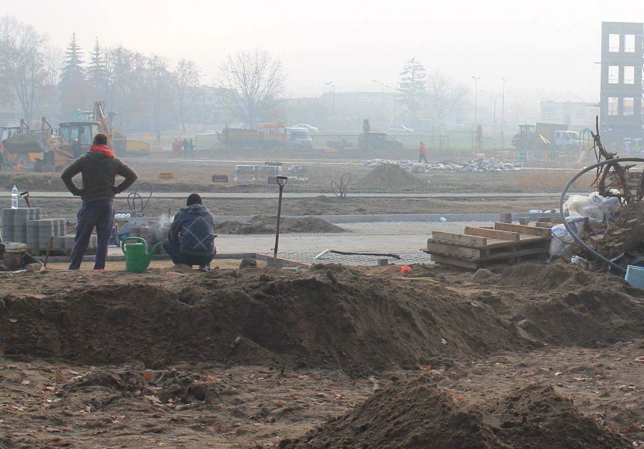  Trwa budowa nowych błoni  (zdjęcie 11) - Autor: Radosław Szczęch