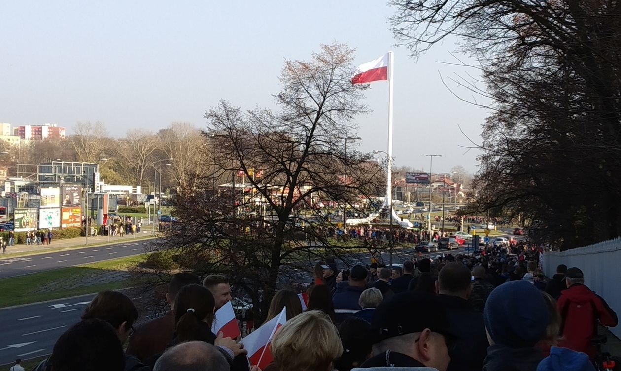  Tłumy na obchodach 100-lecia niepodległości w Lublinie (zdjęcie 7) - Autor: ŁM