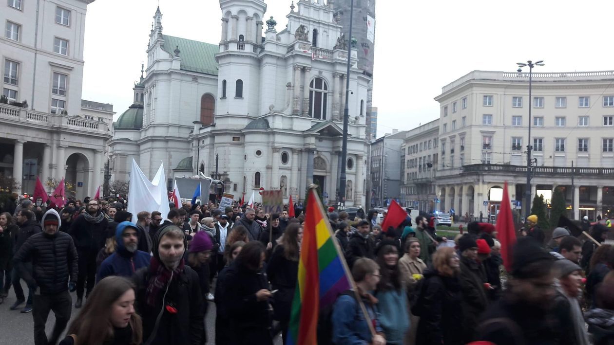  Obchody 100. rocznicy odzyskania przez Polskę niepodległości, Warszawa (zdjęcie 6) - Autor: Ewelina Burda