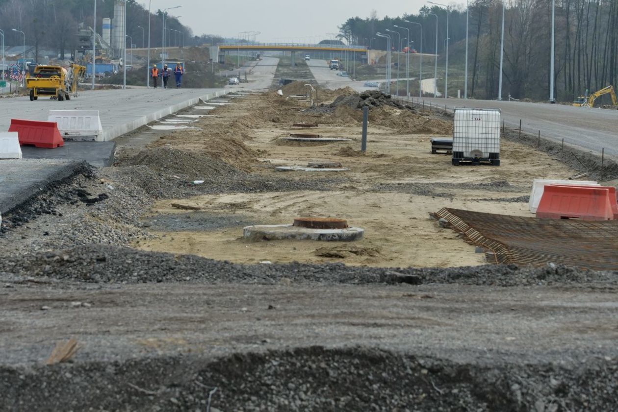  Budowa trasy S17 (zdjęcie 51) - Autor: Krzysztof Mazur