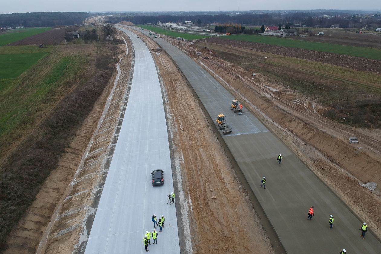  Budowa trasy S17 (zdjęcie 14) - Autor: Łukasz Minkiewicz