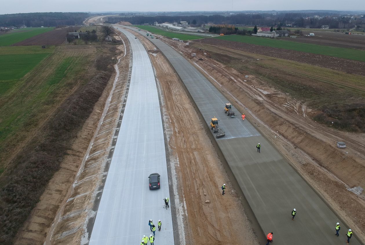  Budowa trasy S17 (zdjęcie 13) - Autor: Łukasz Minkiewicz
