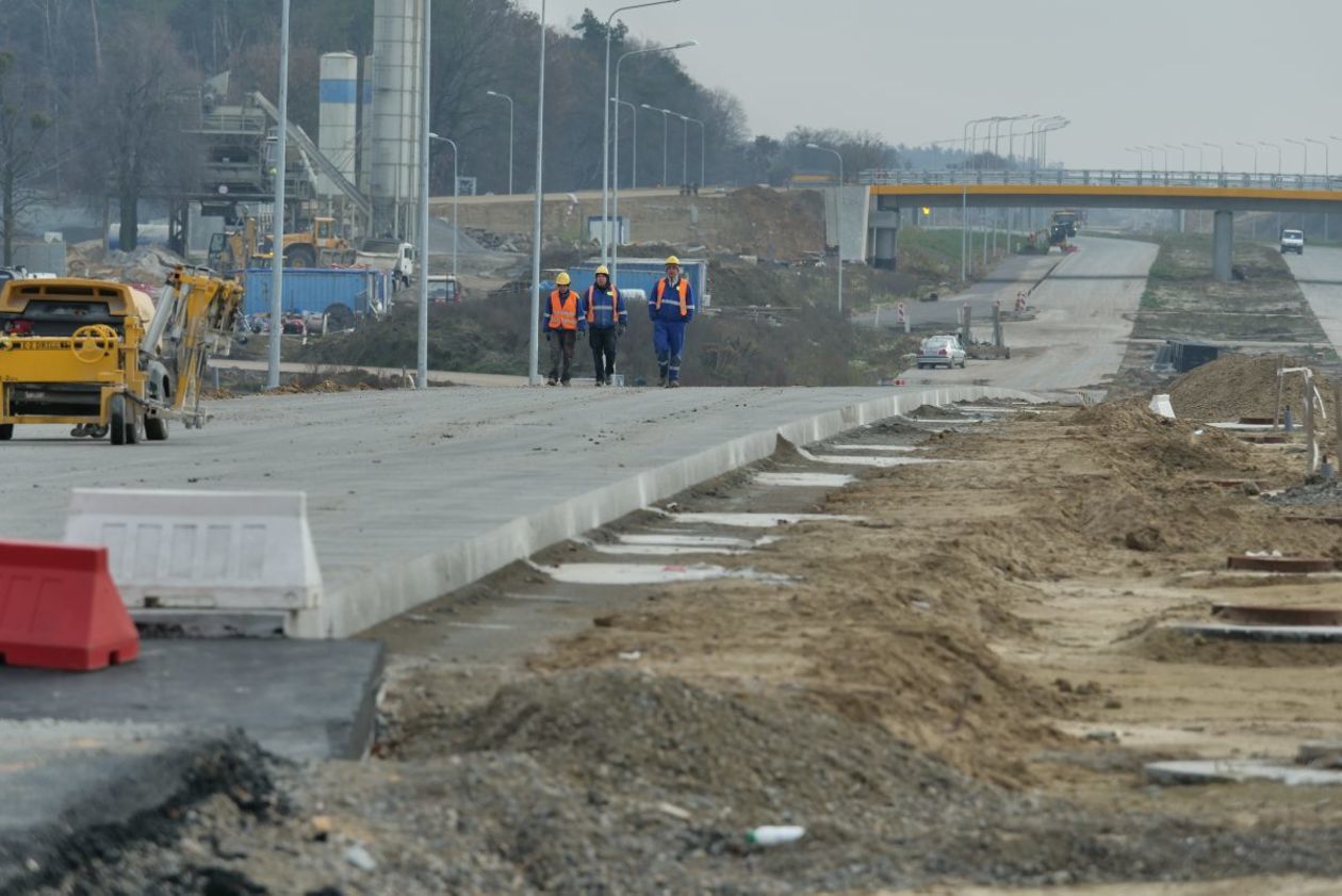 Budowa trasy S17 (zdjęcie 52) - Autor: Krzysztof Mazur