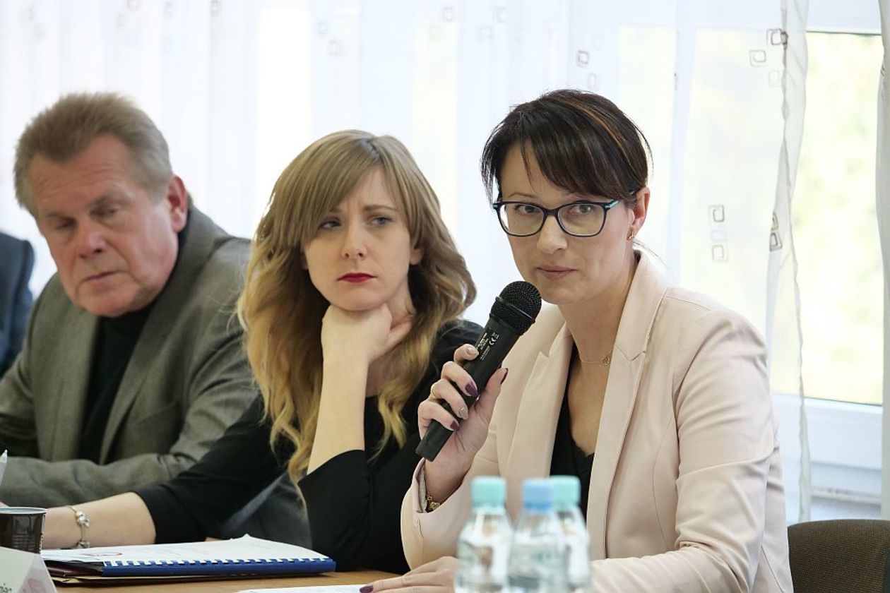 Pierwsza sesja Rady Powiatu w Świdniku (zdjęcie 6) - Autor: Krzysztof Mazur