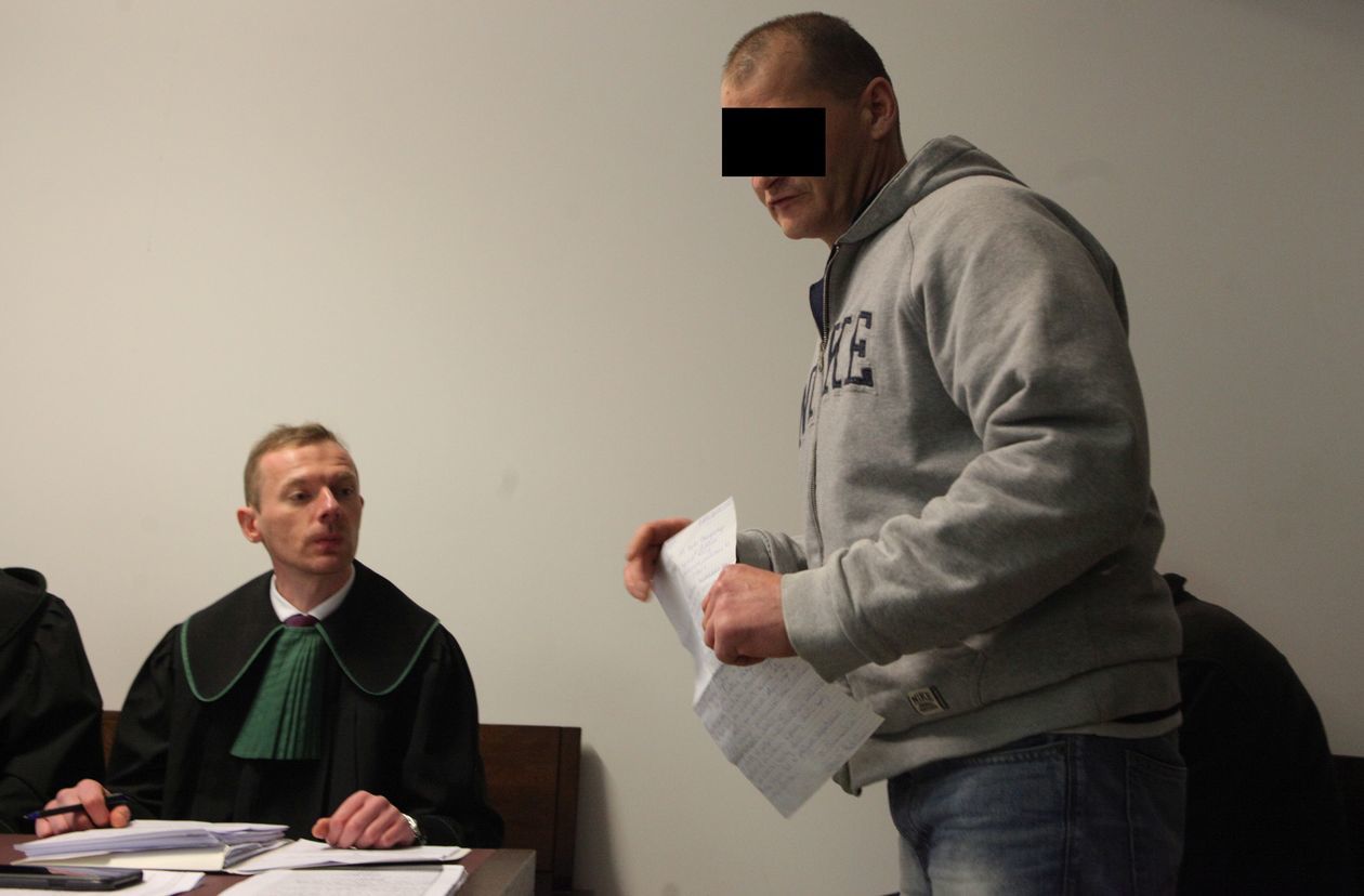  Proces oskarżonych o gwałcenie bezdomnej kobiety  (zdjęcie 3) - Autor: Jacek Szydłowski