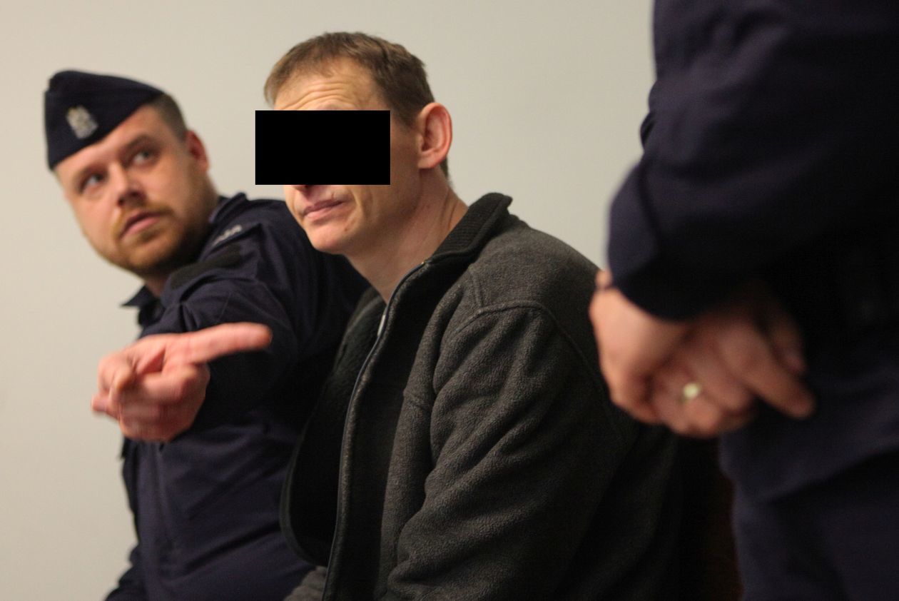  Proces oskarżonych o gwałcenie bezdomnej kobiety  (zdjęcie 4) - Autor: Jacek Szydłowski