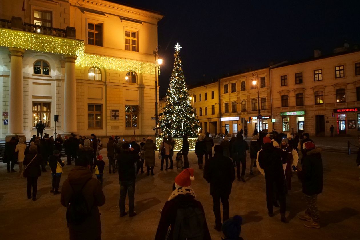  Choinka i iluminacje świąteczne na deptaku w Lublinie (zdjęcie 6) - Autor: Krzysztof Mazur