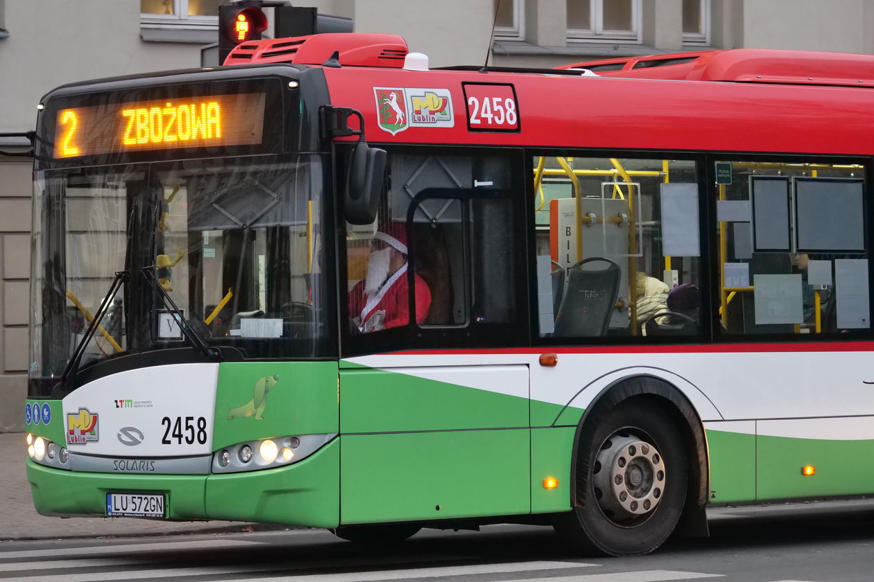  Mikołaje za kierownicą autobusów MPK Lublin (zdjęcie 5) - Autor: Krzysztof Mazur