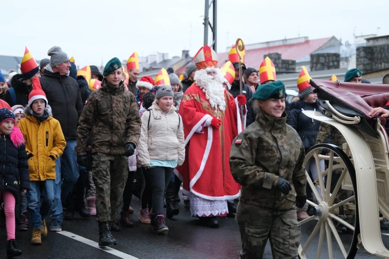  Orszak Świętego Mikołaja w Lublinie (zdjęcie 9) - Autor: Maciej Kaczanowski