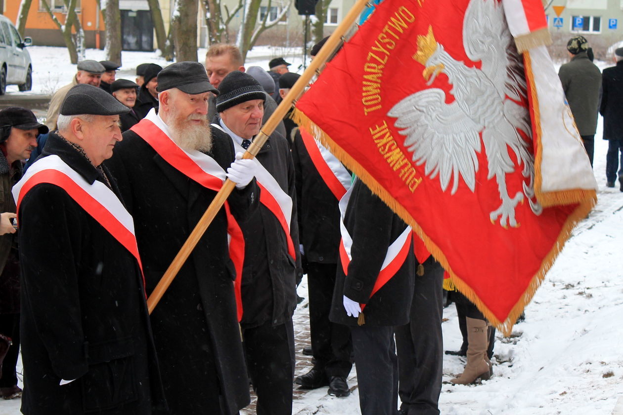  Odsłonięcie pomnika puławskiej Solidarności (zdjęcie 6) - Autor: Radosław Szczęch