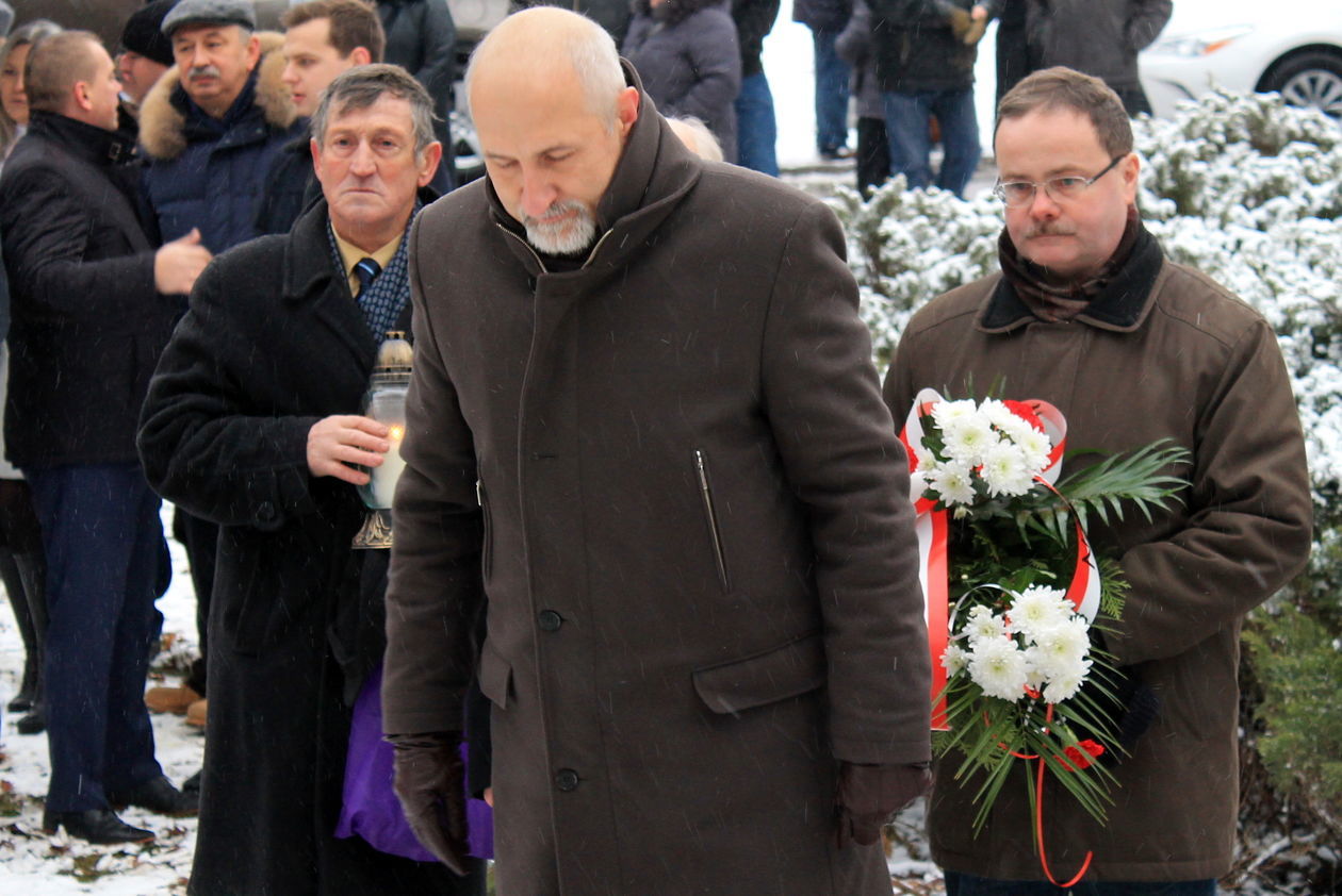  Odsłonięcie pomnika puławskiej Solidarności (zdjęcie 11) - Autor: Radosław Szczęch