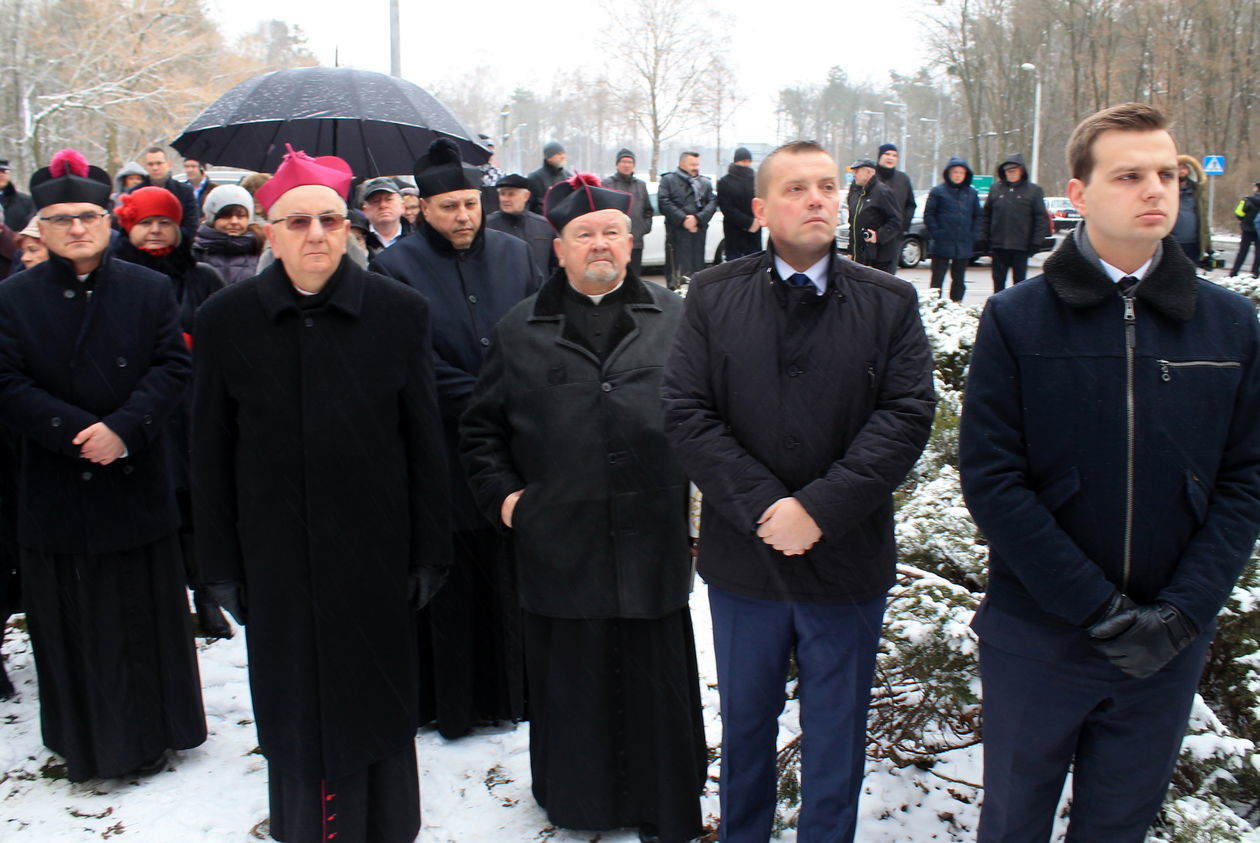  Odsłonięcie pomnika puławskiej Solidarności (zdjęcie 32) - Autor: Radosław Szczęch