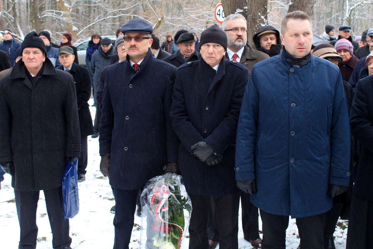  Odsłonięcie pomnika puławskiej Solidarności (zdjęcie 31) - Autor: Radosław Szczęch
