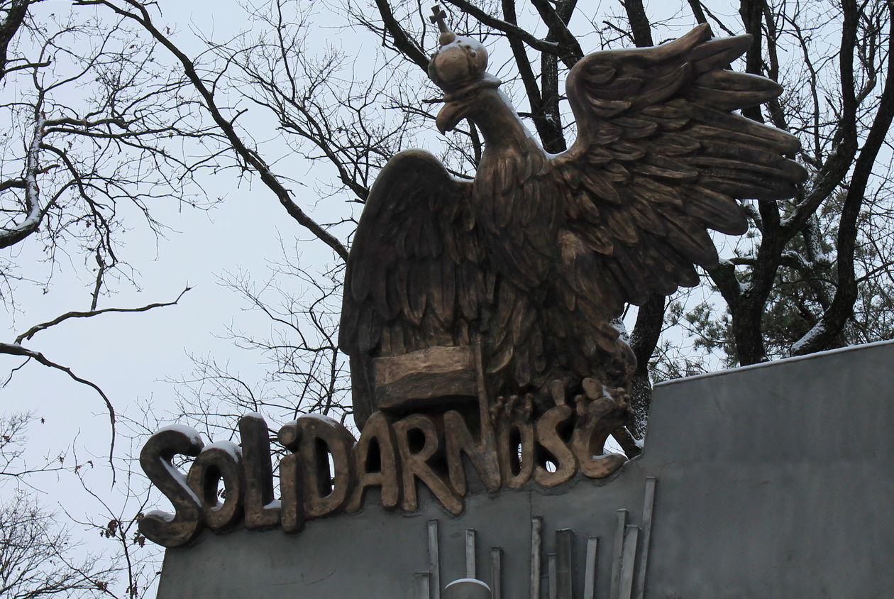  Odsłonięcie pomnika puławskiej Solidarności (zdjęcie 28) - Autor: Radosław Szczęch