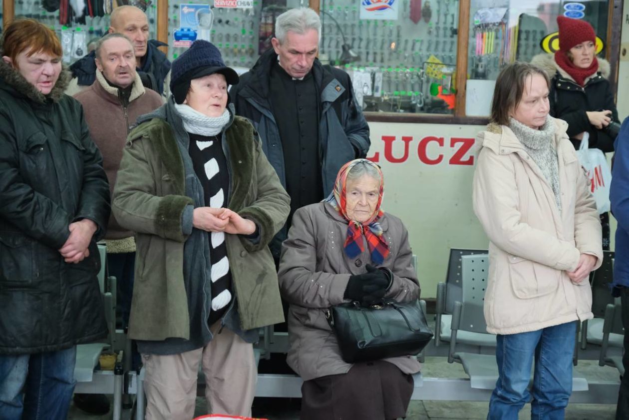 Spotkanie świąteczne na dworcu autobusowym w Lublinie