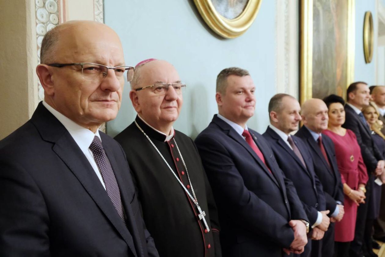  Spotkanie wigilijne zorganizowane przez prezydenta Krzysztofa Żuka (zdjęcie 3) - Autor: Maciej Kaczanowski