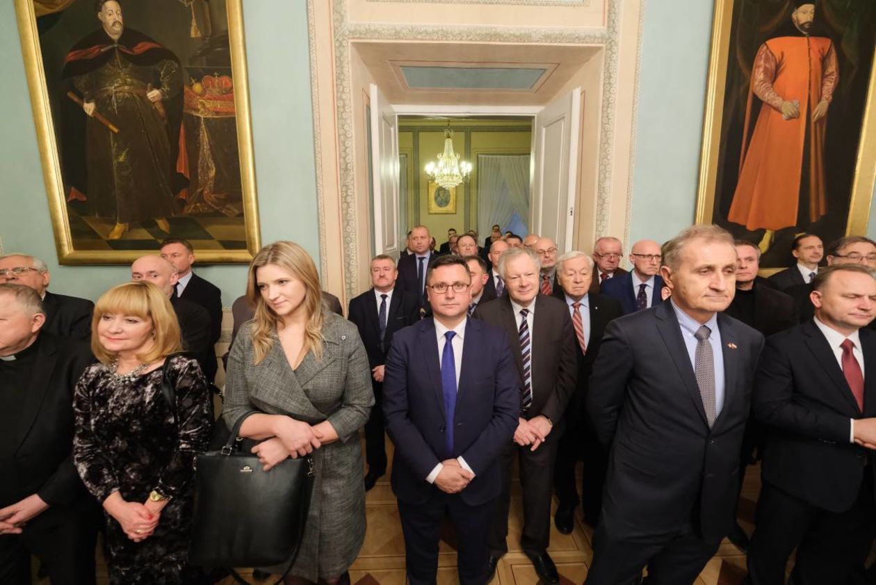  Spotkanie wigilijne zorganizowane przez prezydenta Krzysztofa Żuka (zdjęcie 6) - Autor: Maciej Kaczanowski