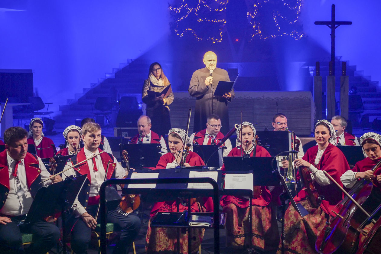 Koncert zespołu Mazowsze w Lublinie (zdjęcie 53) - Autor: Krzysztof Mazur