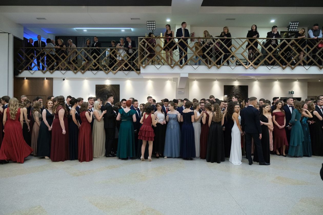  Studniówka 2019: Bal maturzystów I LO w hotelu Luxor (zdjęcie 24) - Autor: Maciej Kaczanowski