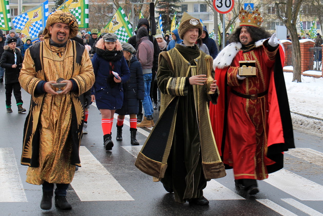  Orszak Trzech Króli w Puławach  (zdjęcie 40) - Autor: Radosław Szczęch