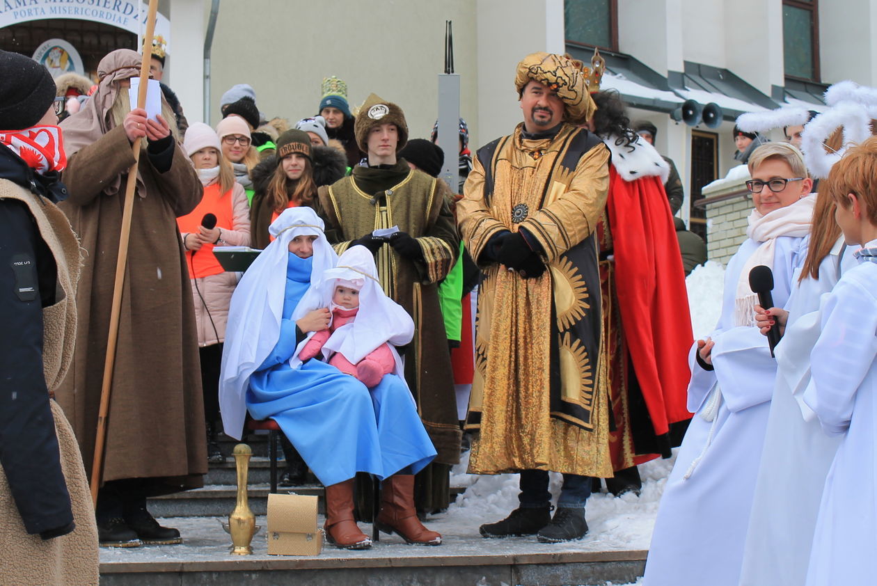  Orszak Trzech Króli w Puławach  (zdjęcie 14) - Autor: Radosław Szczęch