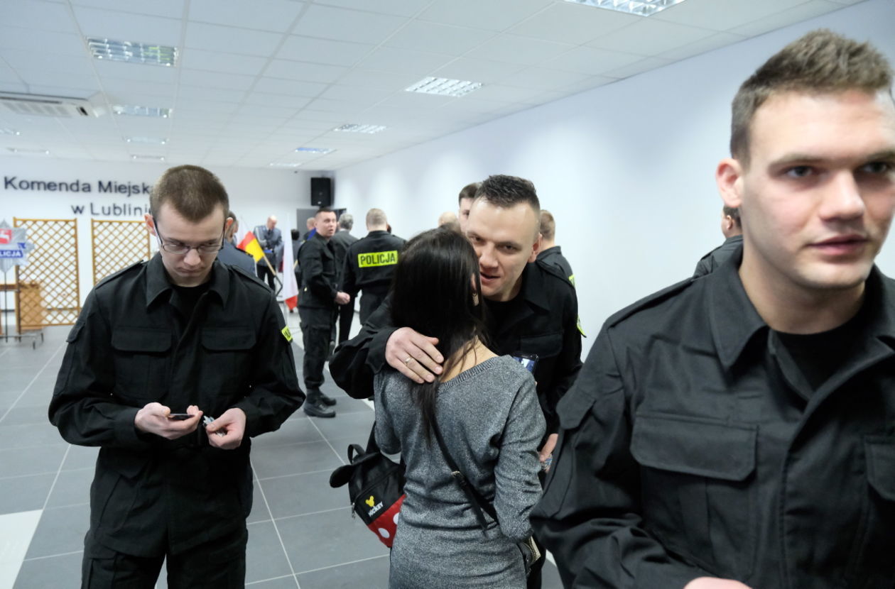  Ślubowanie policjantów w KMP Lublin (zdjęcie 53) - Autor: Maciej Kaczanowski