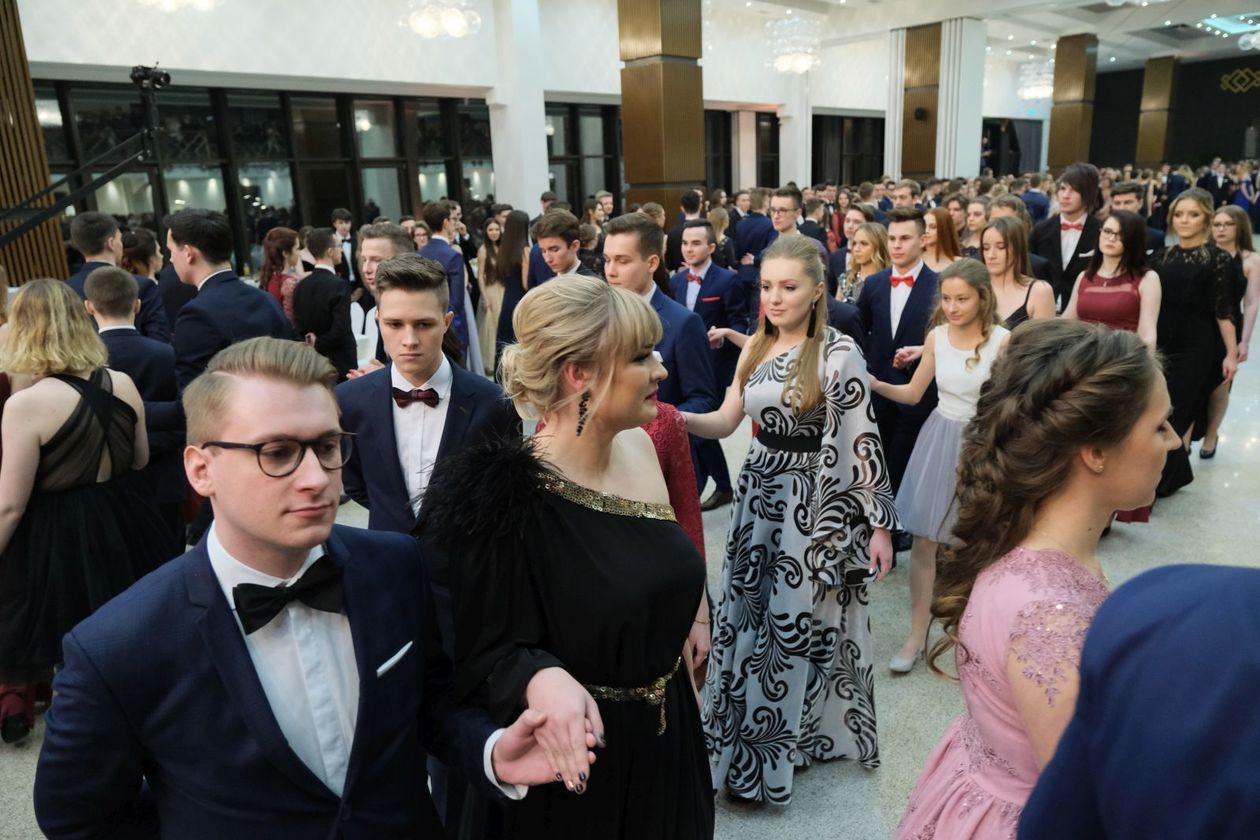  Studniówka 2019: Bal maturzystów II LO w hotelu Atelia (zdjęcie 89) - Autor: Maciej Kaczanowski