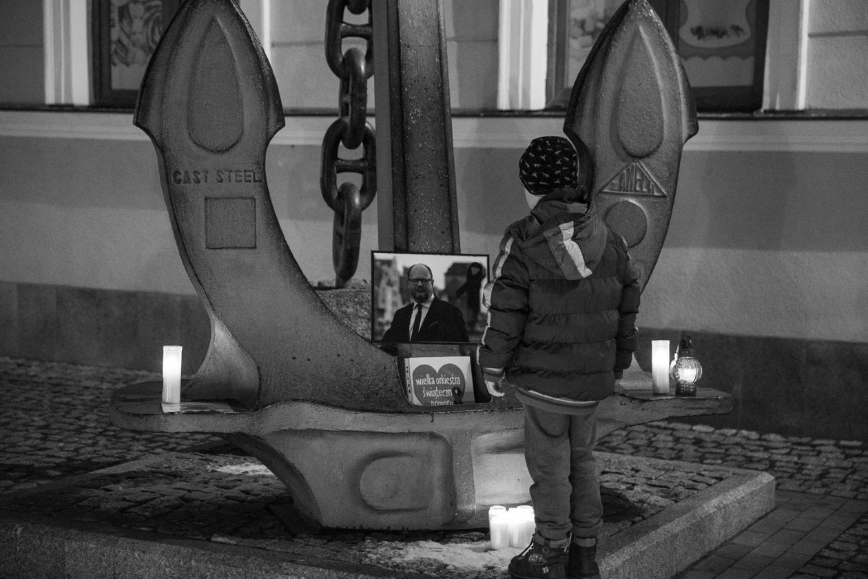  Zamość pożegnał prezydenta Adamowicza (zdjęcie 13) - Autor: Kazimierz Chmiel