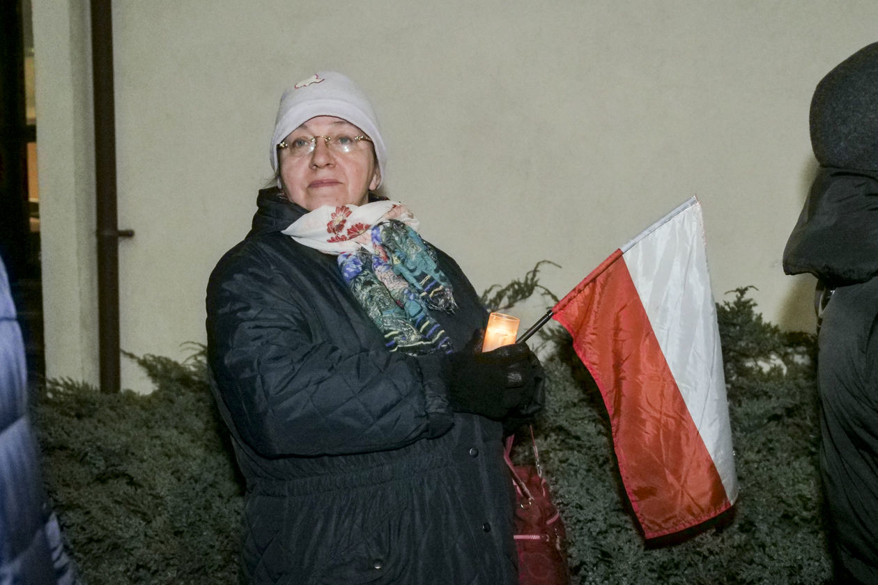  Protest KOD w obronie wolnych mediów  (zdjęcie 7) - Autor: Krzysztof Mazur