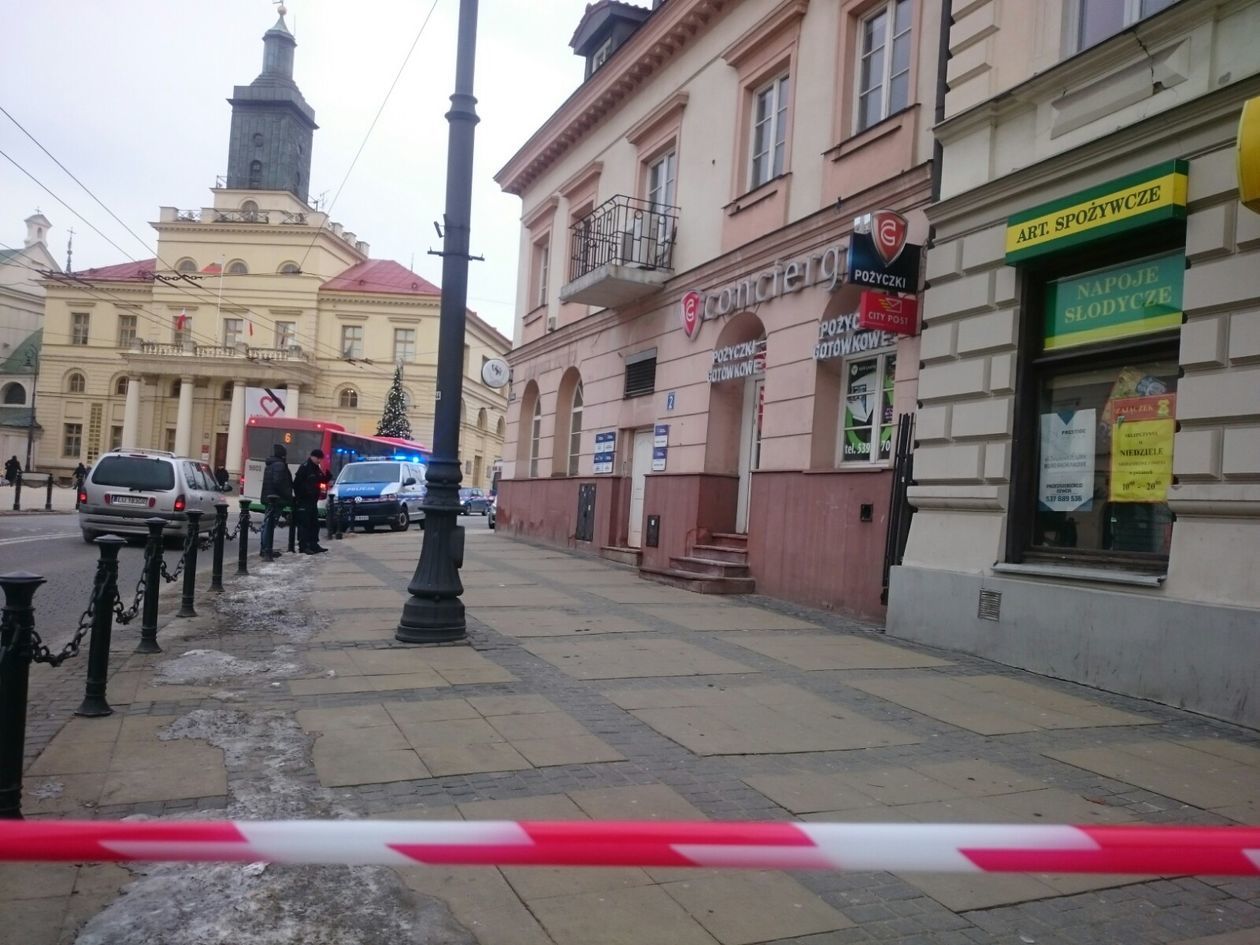  Alarm bombowy w budynku przy ul. Królewskiej w Lublinie (zdjęcie 14) - Autor: Maciej Kaczanowski