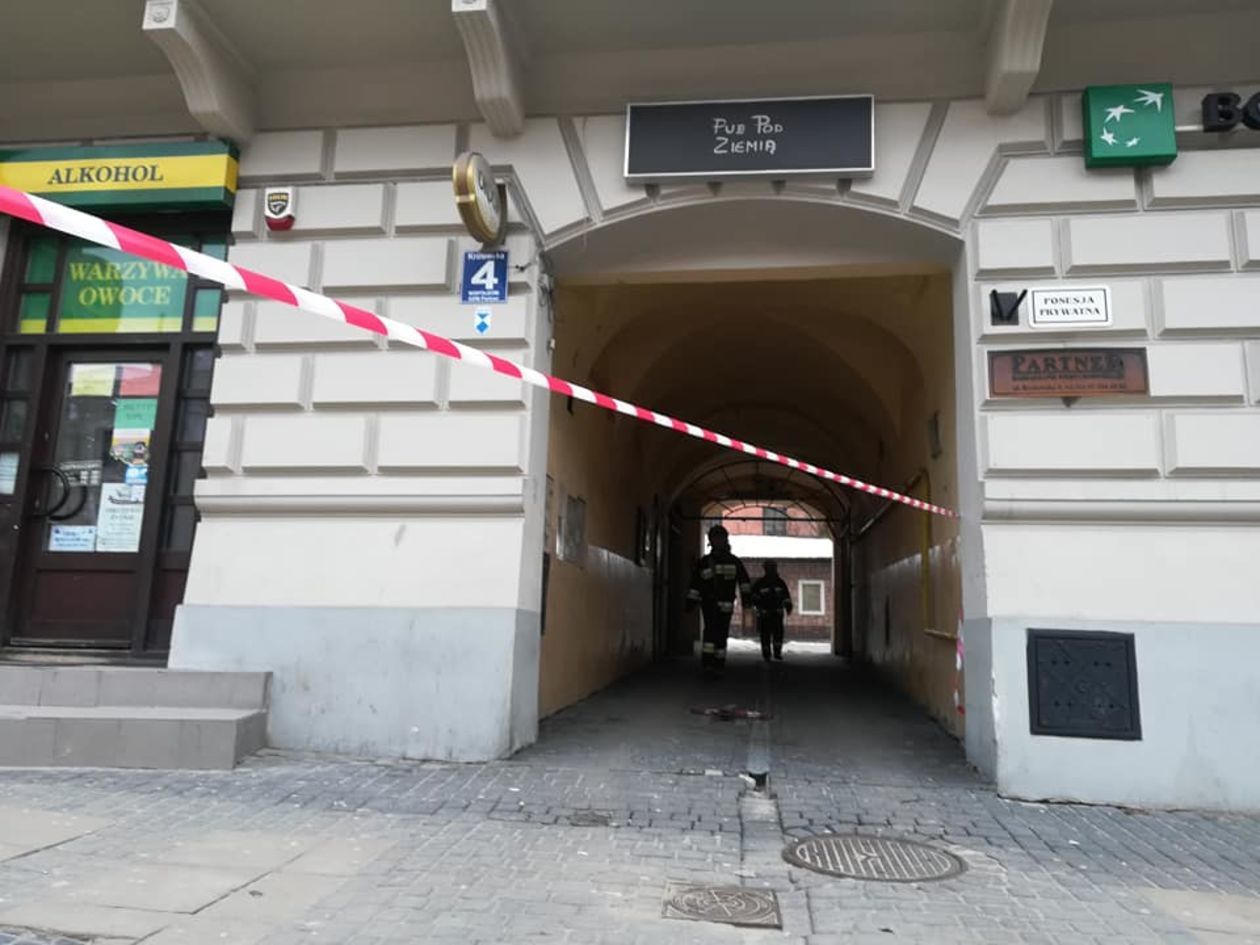  Alarm bombowy w budynku przy ul. Królewskiej w Lublinie (zdjęcie 21) - Autor: Tomasz Maciuszczak