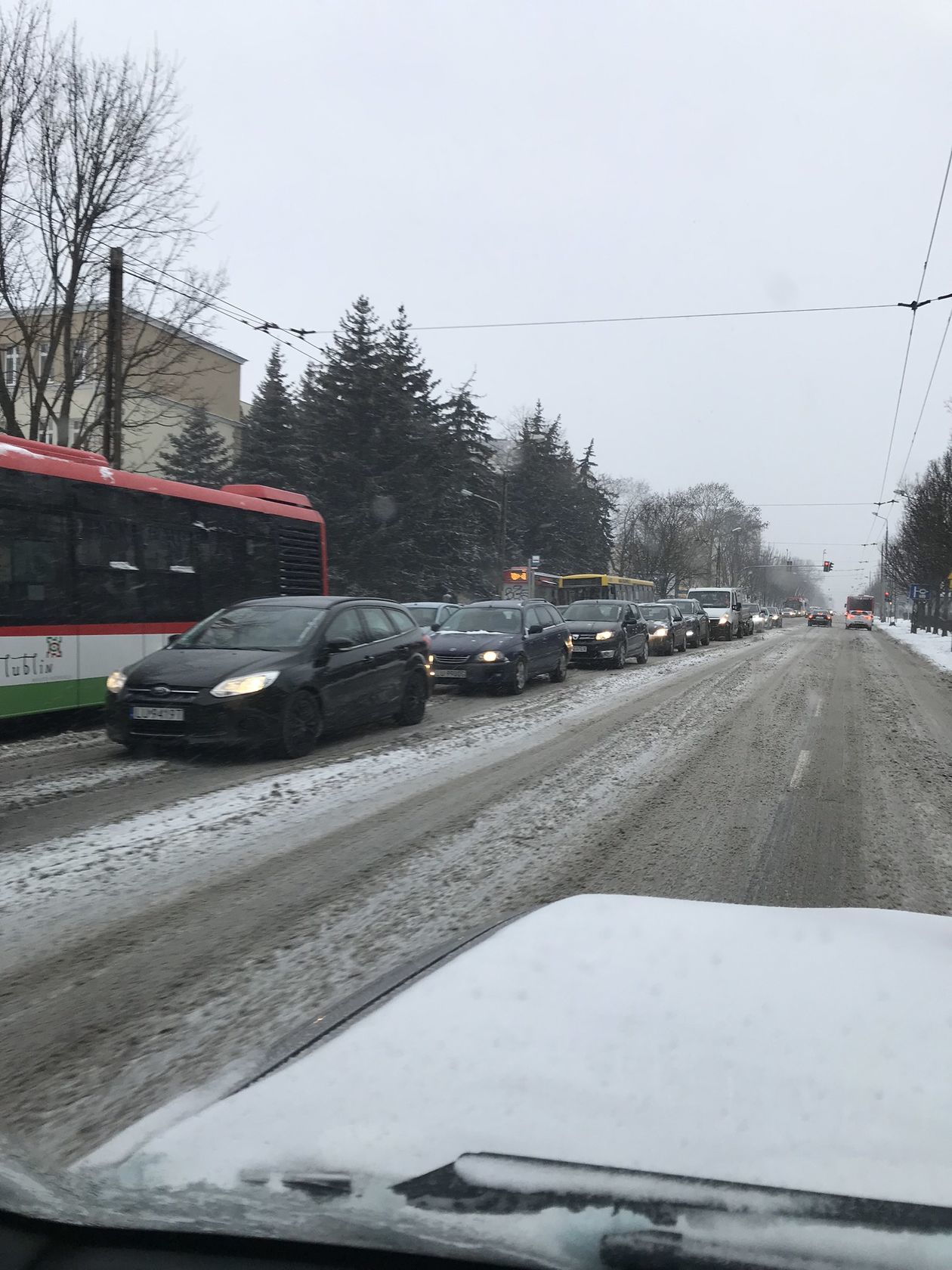  Trudne warunki na drogach w Lublinie i regionie (zdjęcie 7) - Autor: Czytelnik / alarm24