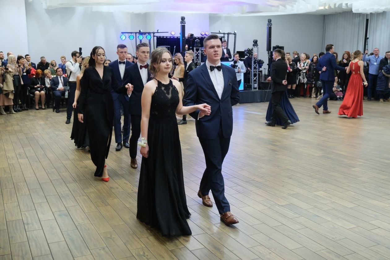  Studniówka 2019: Bal maturzystów XXIII LO w hotelu In Between (zdjęcie 145) - Autor: Maciej Kaczanowski