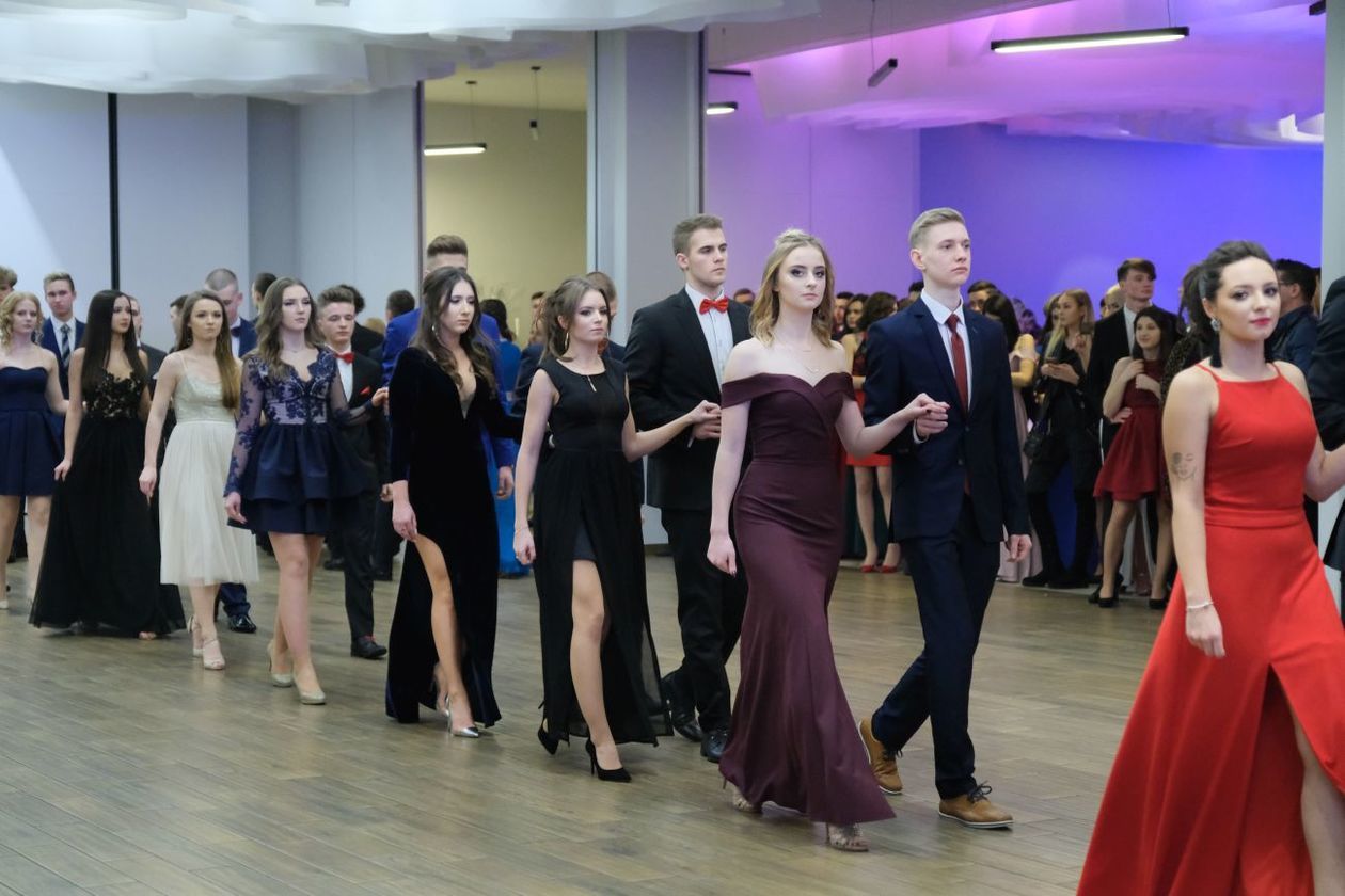  Studniówka 2019: Bal maturzystów XXIII LO w hotelu In Between (zdjęcie 106) - Autor: Maciej Kaczanowski