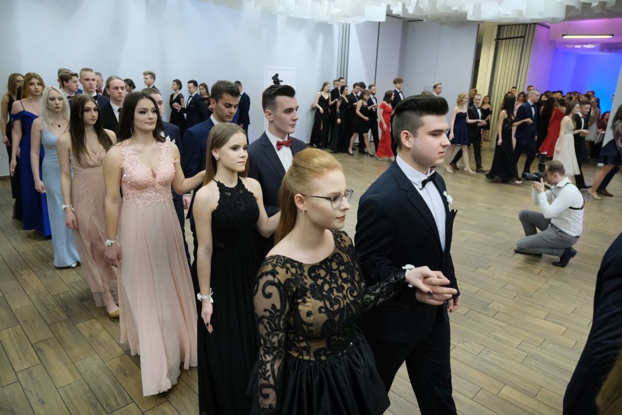  Studniówka 2019: Bal maturzystów XXIII LO w hotelu In Between (zdjęcie 63) - Autor: Maciej Kaczanowski