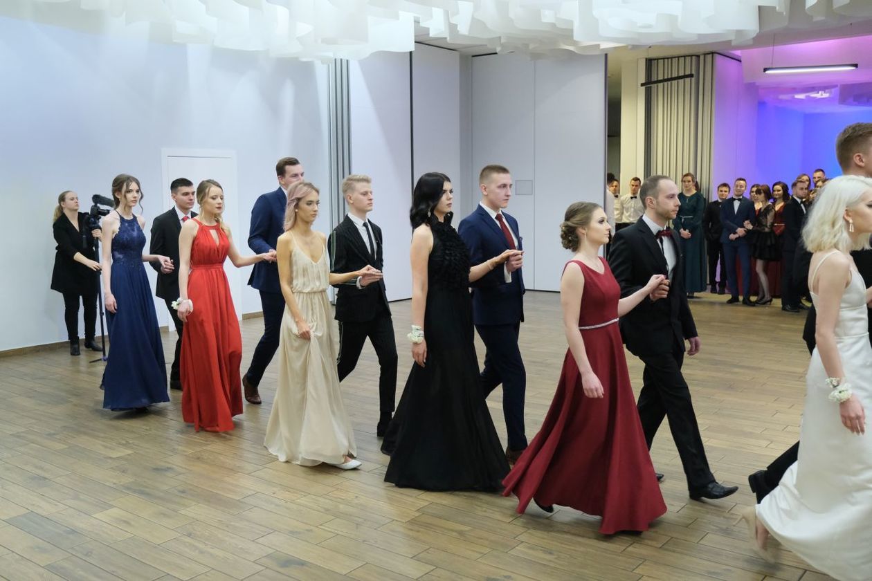  Studniówka 2019: Bal maturzystów XXIII LO w hotelu In Between (zdjęcie 142) - Autor: Maciej Kaczanowski