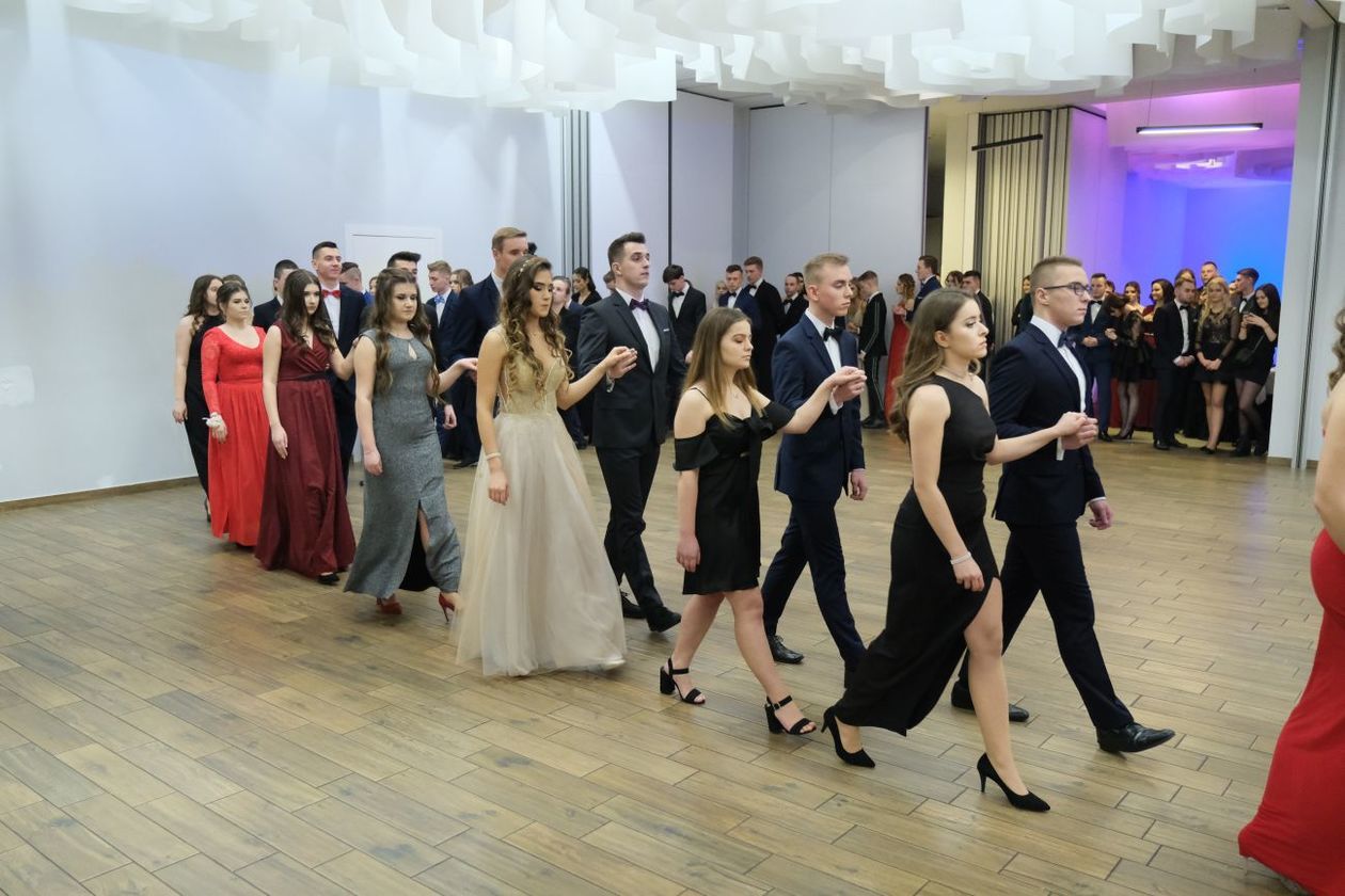  Studniówka 2019: Bal maturzystów XXIII LO w hotelu In Between (zdjęcie 134) - Autor: Maciej Kaczanowski