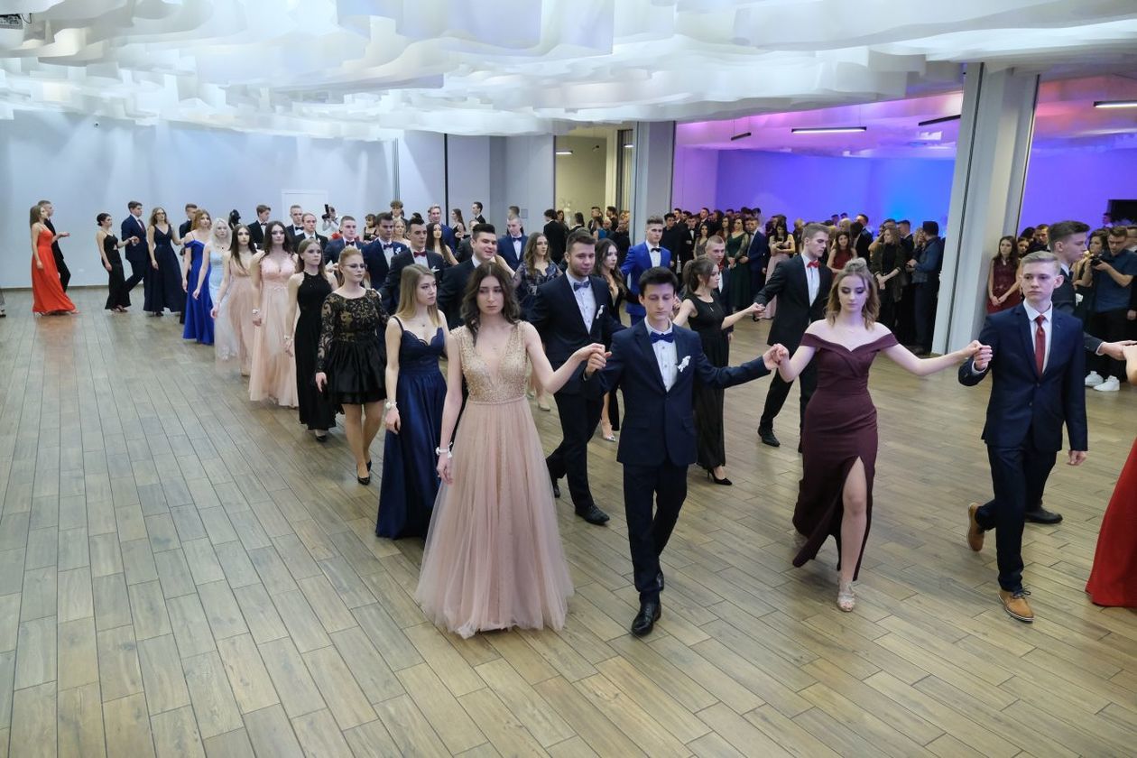  Studniówka 2019: Bal maturzystów XXIII LO w hotelu In Between (zdjęcie 115) - Autor: Maciej Kaczanowski