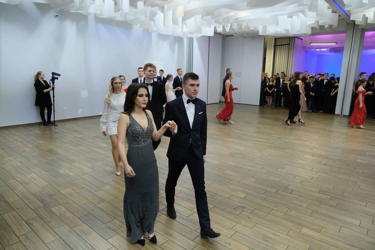  Studniówka 2019: Bal maturzystów XXIII LO w hotelu In Between (zdjęcie 32) - Autor: Maciej Kaczanowski