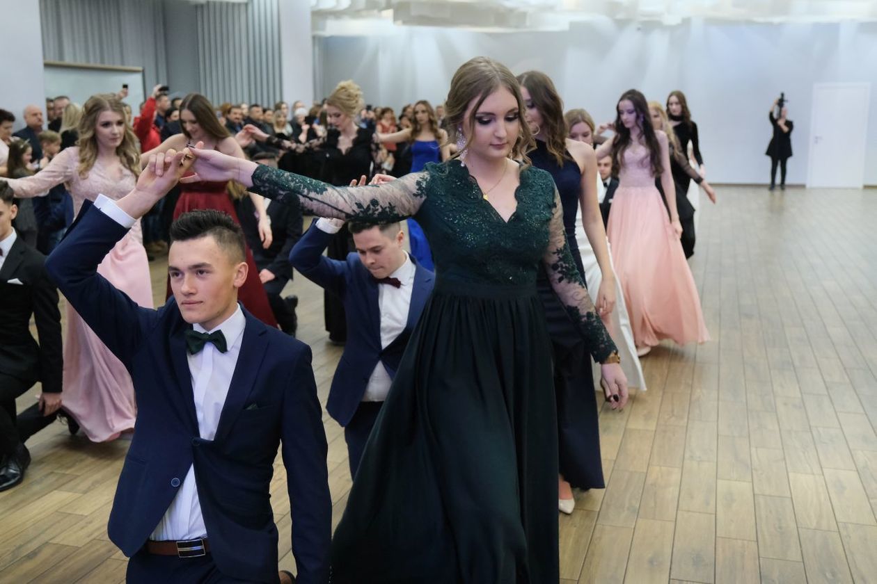  Studniówka 2019: Bal maturzystów XXIII LO w hotelu In Between (zdjęcie 50) - Autor: Maciej Kaczanowski