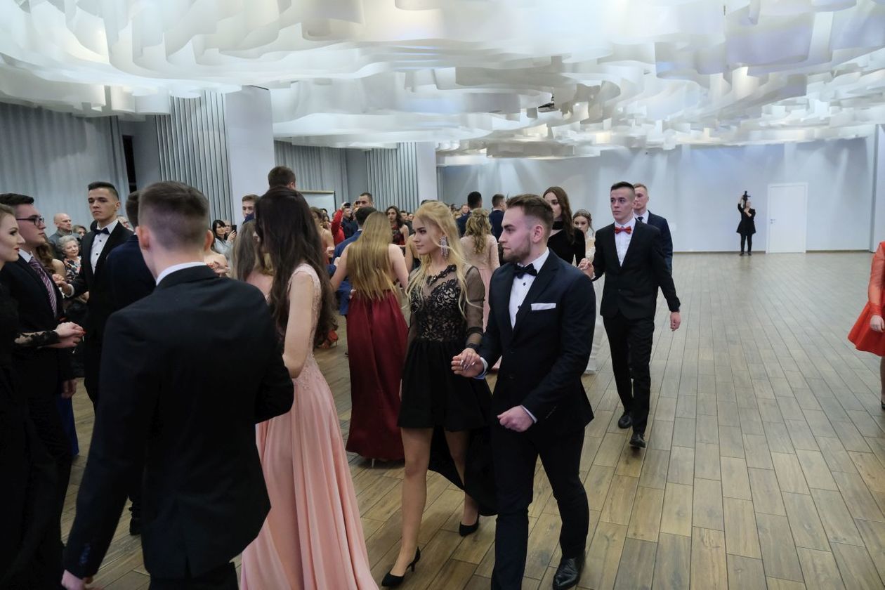  Studniówka 2019: Bal maturzystów XXIII LO w hotelu In Between (zdjęcie 53) - Autor: Maciej Kaczanowski