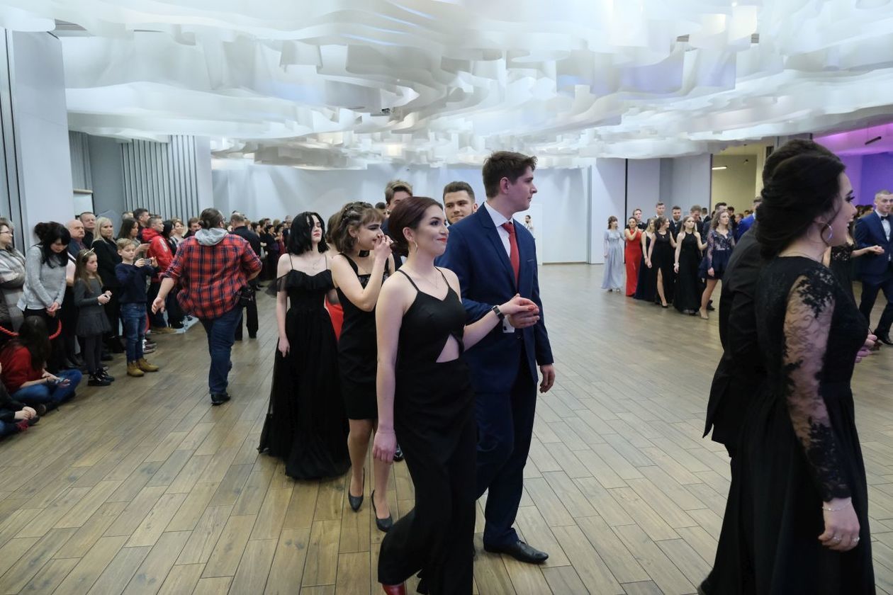  Studniówka 2019: Bal maturzystów XXIII LO w hotelu In Between (zdjęcie 124) - Autor: Maciej Kaczanowski