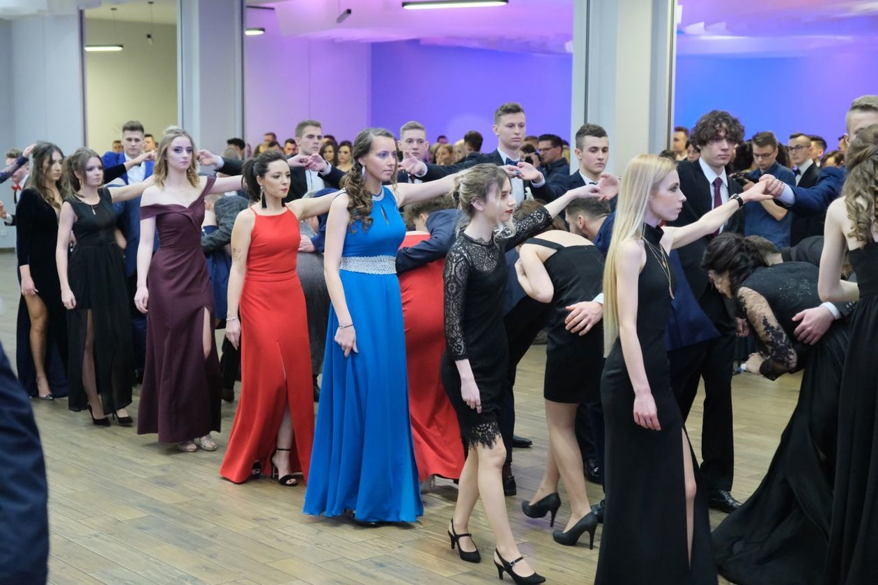  Studniówka 2019: Bal maturzystów XXIII LO w hotelu In Between (zdjęcie 111) - Autor: Maciej Kaczanowski